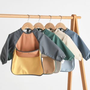 Natucare BSCI Wholesale Wipeable Baby Bib Long Sleeve Waterproof Washable Baby Apron